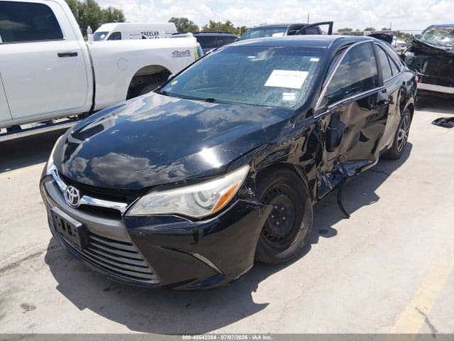 2017 TOYOTA CAMRY LE 2
