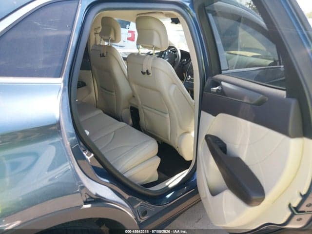 2018 LINCOLN MKC PREMIERE 8