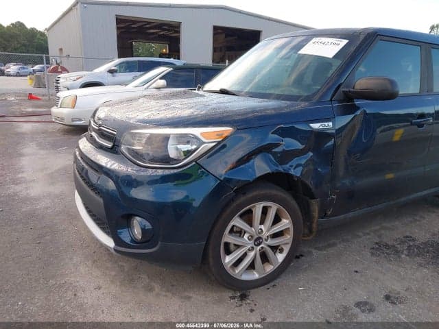 2019 KIA SOUL + 6