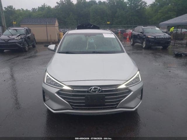 2019 HYUNDAI ELANTRA LIMITED 13