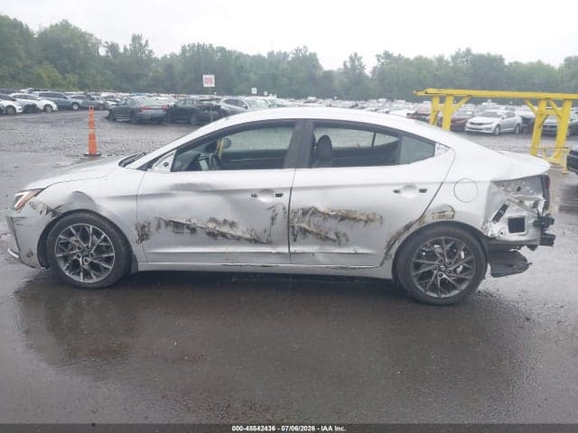 2019 HYUNDAI ELANTRA LIMITED 15