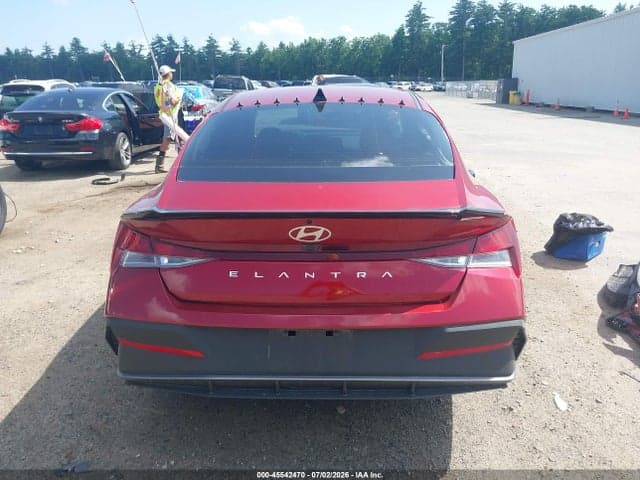 2024 HYUNDAI ELANTRA SEL 17