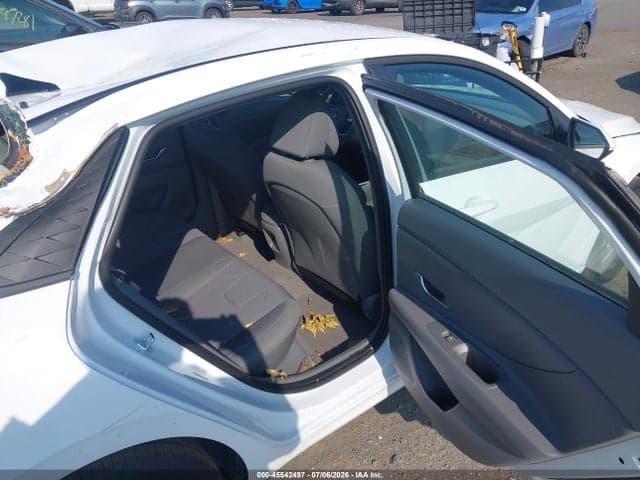 2026 HYUNDAI ELANTRA SE 8