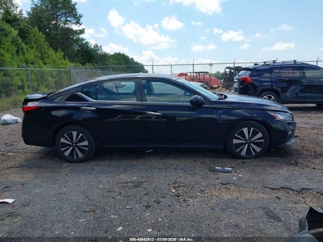 2022 NISSAN ALTIMA SV FWD 13