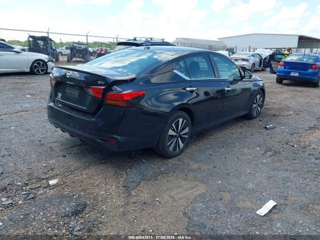 2022 NISSAN ALTIMA SV FWD 4