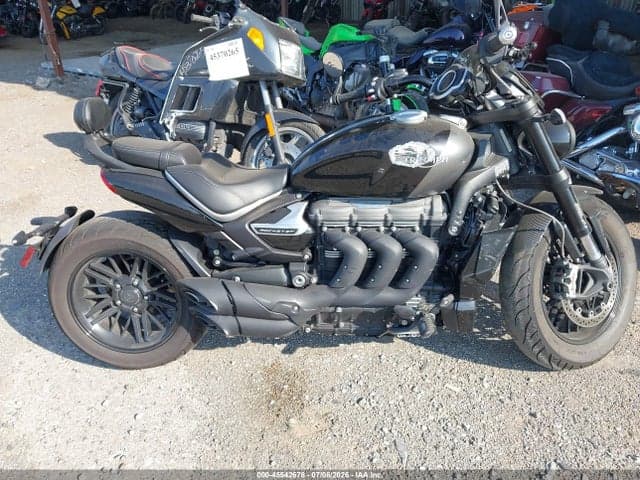 2022 TRIUMPH MOTORCYCLE ROCKET 3 GT 12