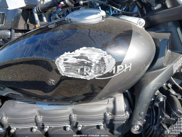2022 TRIUMPH MOTORCYCLE ROCKET 3 GT 14