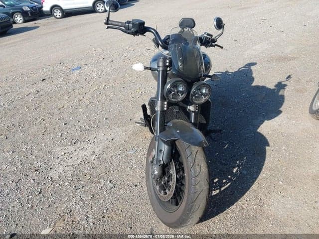 2022 TRIUMPH MOTORCYCLE ROCKET 3 GT 5