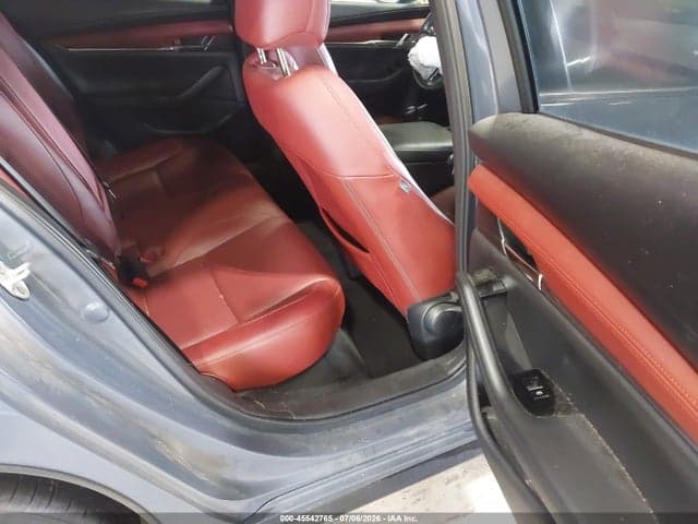 2021 MAZDA MAZDA3 PREMIUM 8
