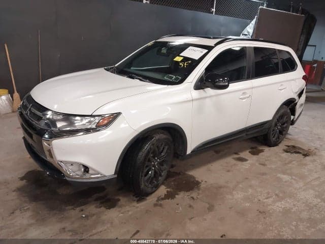 2018 MITSUBISHI OUTLANDER LE 2