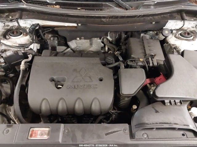 2018 MITSUBISHI OUTLANDER LE 10