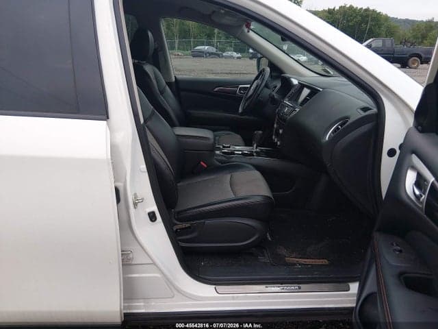 2019 NISSAN PATHFINDER SV 5