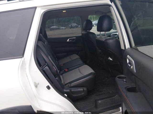 2019 NISSAN PATHFINDER SV 8