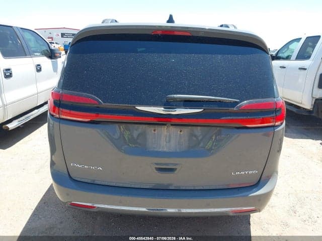 2023 CHRYSLER PACIFICA LIMITED 16