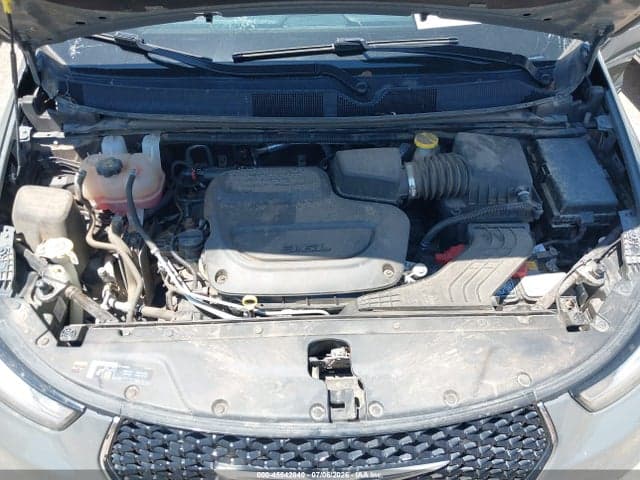 2023 CHRYSLER PACIFICA LIMITED 10