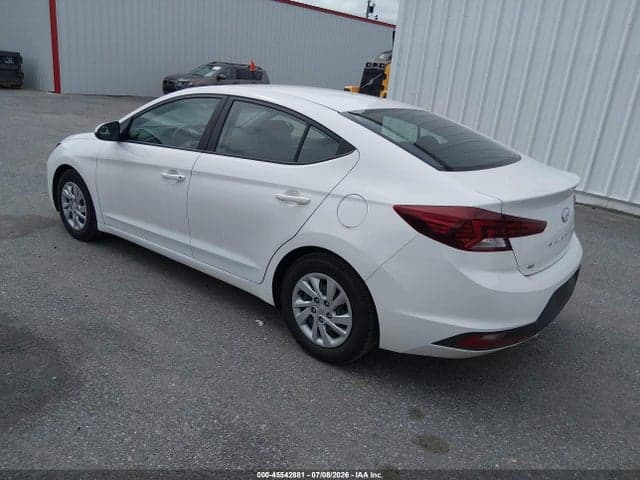 2020 HYUNDAI ELANTRA SE 3