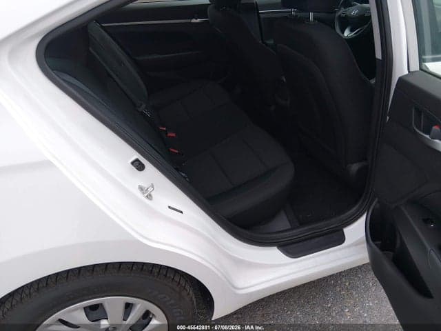 2020 HYUNDAI ELANTRA SE 8