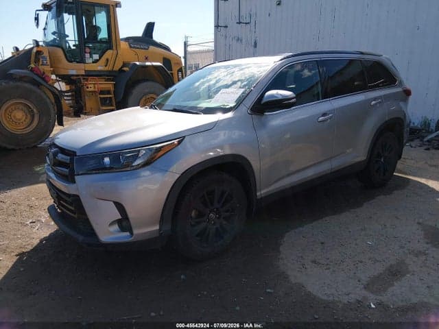 2019 TOYOTA HIGHLANDER SE 2
