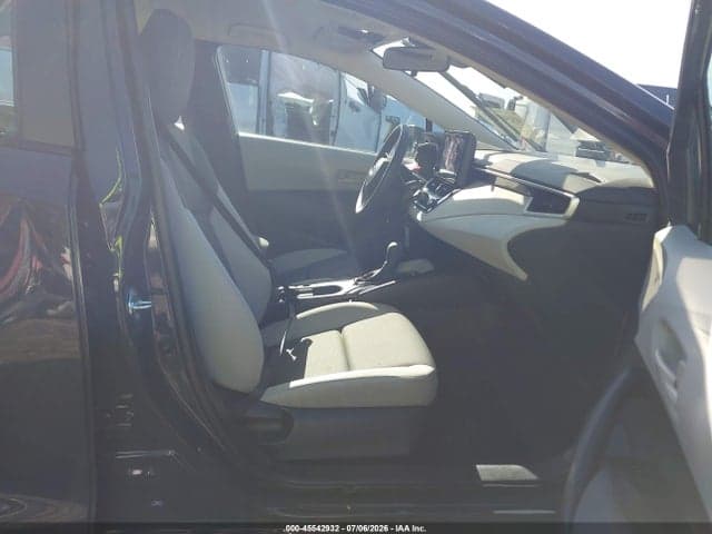 2025 TOYOTA COROLLA LE 5