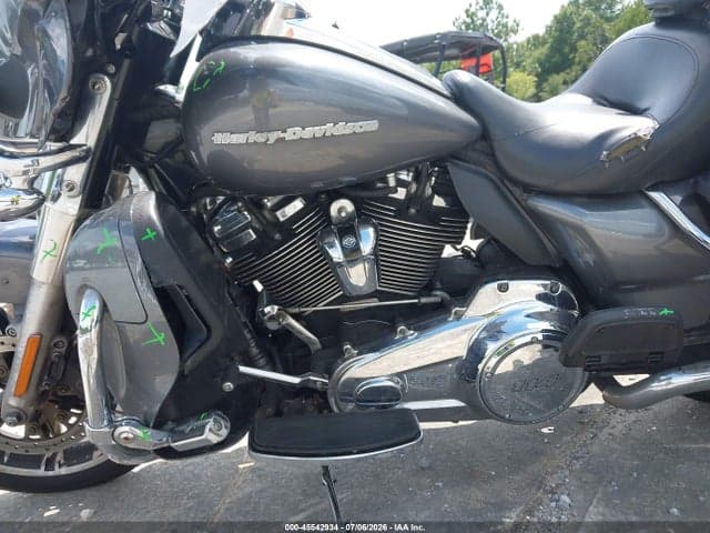 2022 HARLEY-DAVIDSON FLHTK 10