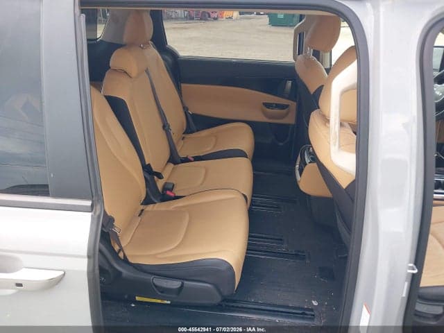 2024 KIA CARNIVAL MPV EX 8