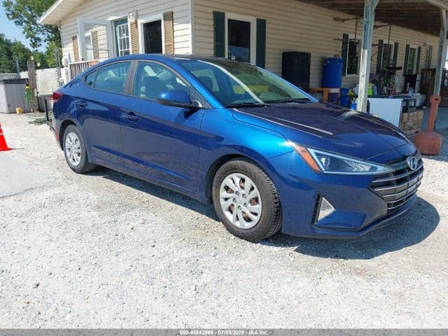 2020 HYUNDAI ELANTRA SE 1