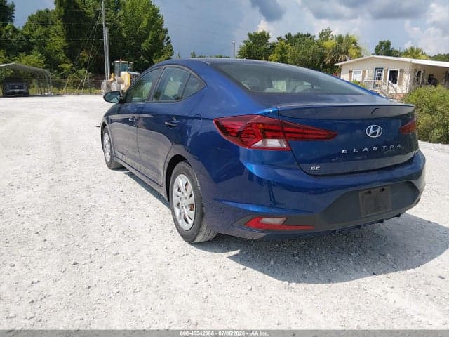2020 HYUNDAI ELANTRA SE 3
