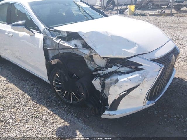 2023 LEXUS ES 300H 6