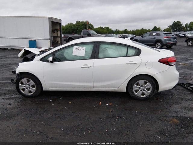 2017 KIA FORTE LX 14