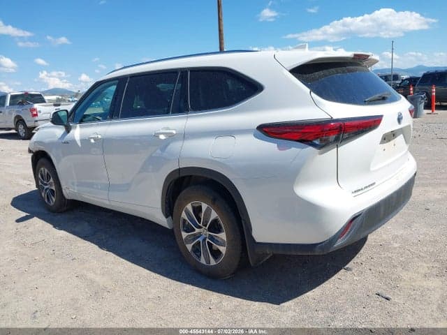 2020 TOYOTA HIGHLANDER HYBRID XLE 3