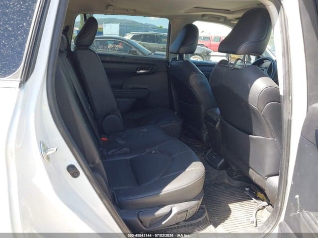 2020 TOYOTA HIGHLANDER HYBRID XLE 8