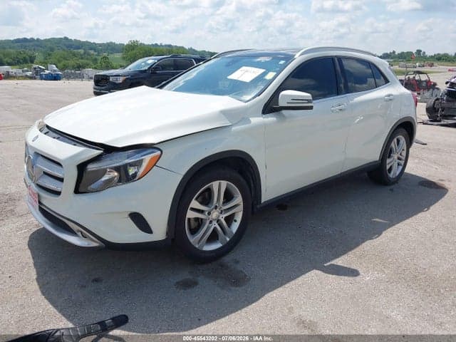 2017 MERCEDES-BENZ GLA 250 2