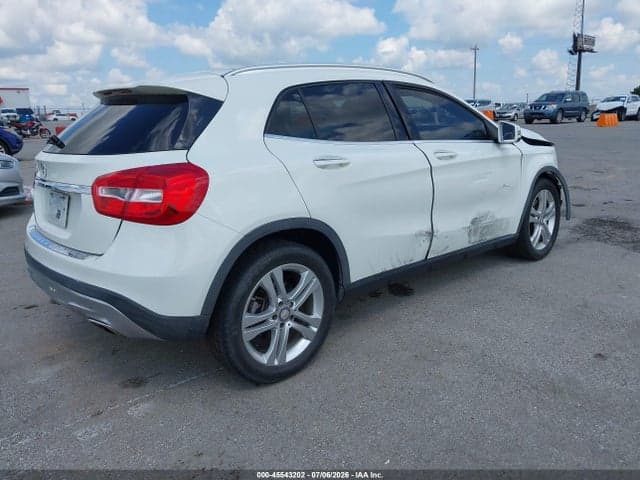 2017 MERCEDES-BENZ GLA 250 4