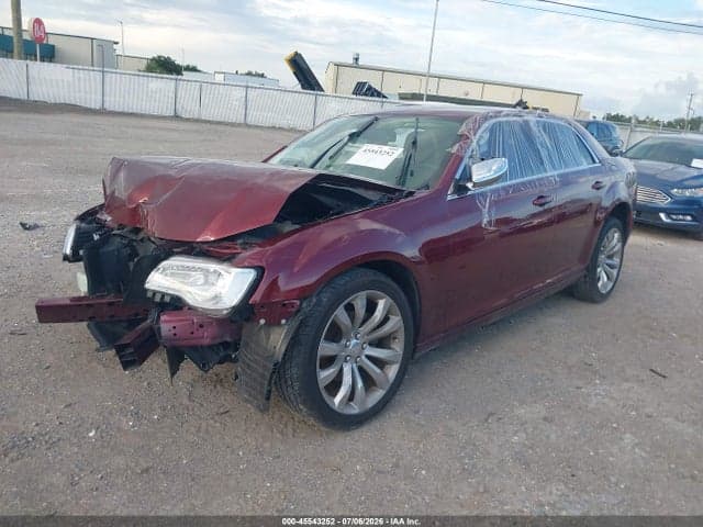 2019 CHRYSLER 300 TOURING 2