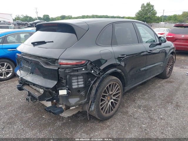2023 PORSCHE CAYENNE PLATINUM EDITION 4