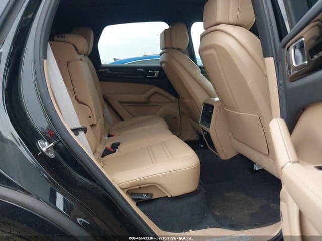 2023 PORSCHE CAYENNE PLATINUM EDITION 8