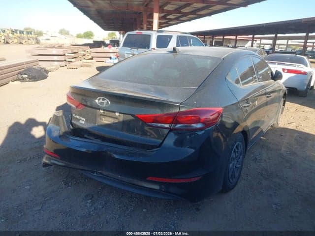 2017 HYUNDAI ELANTRA SE 4