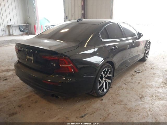2020 VOLVO S60 T5 MOMENTUM 4