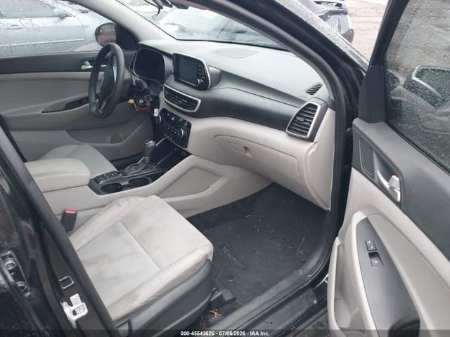 2021 HYUNDAI TUCSON SE 5