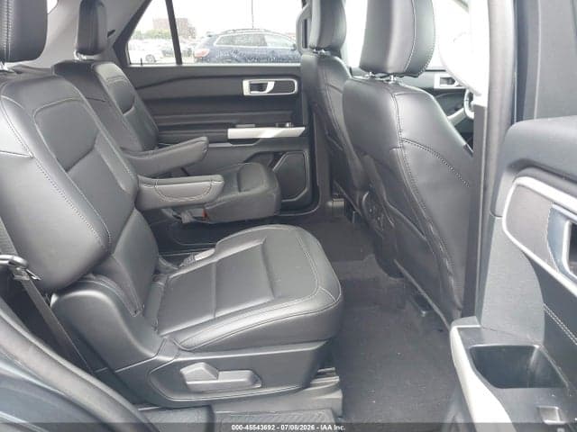 2023 FORD EXPLORER XLT 8