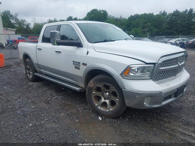 2017 RAM 1500 LARAMIE 4X4 5'7 BOX