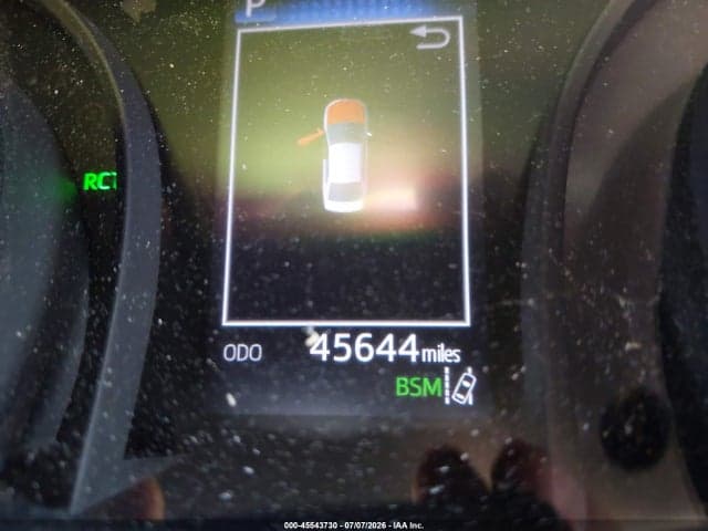 2018 TOYOTA CAMRY SE 7
