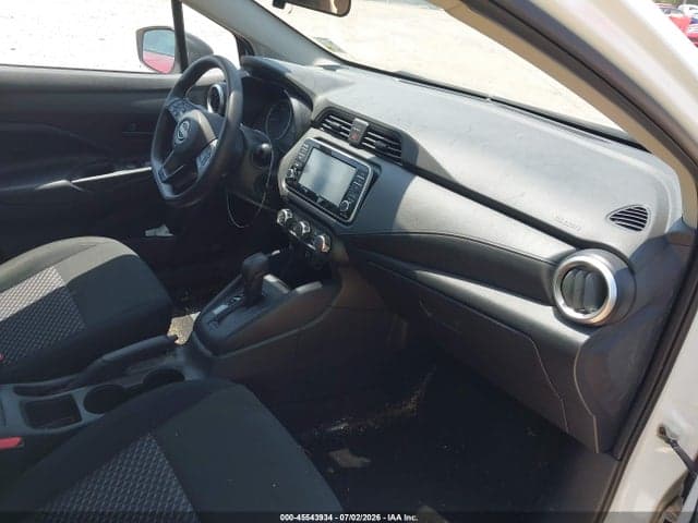 2024 NISSAN VERSA 1.6 S 5