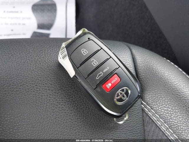 2025 TOYOTA CAMRY SE 11