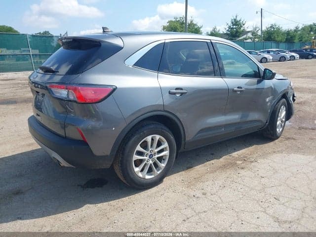 2022 FORD ESCAPE SE 4