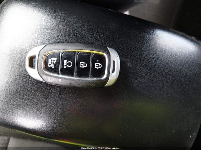 2024 HYUNDAI VENUE LIMITED 11