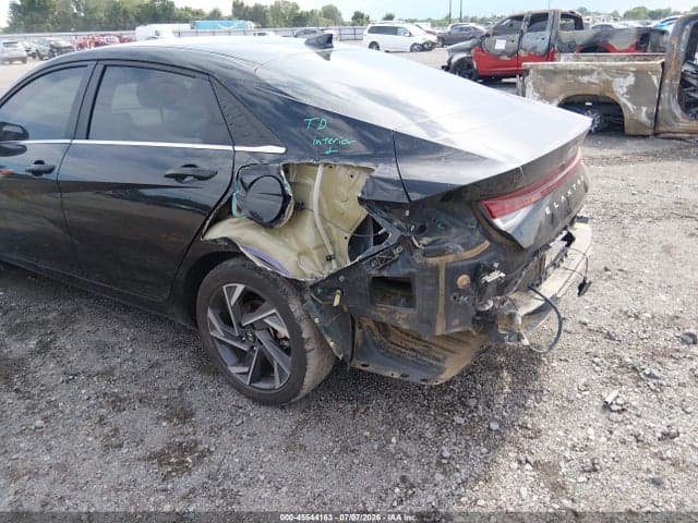 2024 HYUNDAI ELANTRA SEL 6