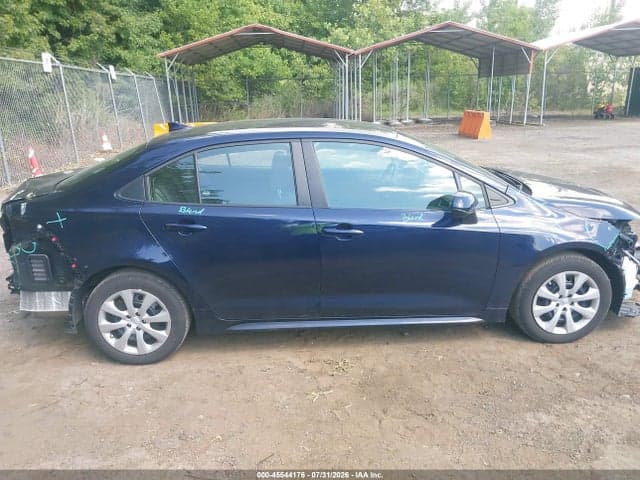 2025 TOYOTA COROLLA LE 13