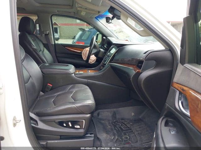 2017 CADILLAC ESCALADE LUXURY 5