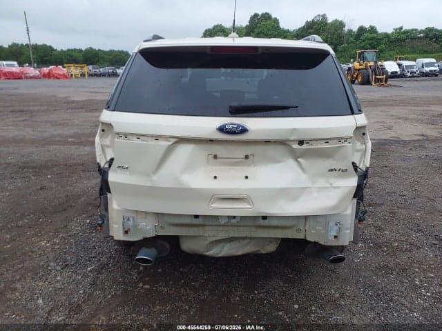 2018 FORD EXPLORER XLT 17